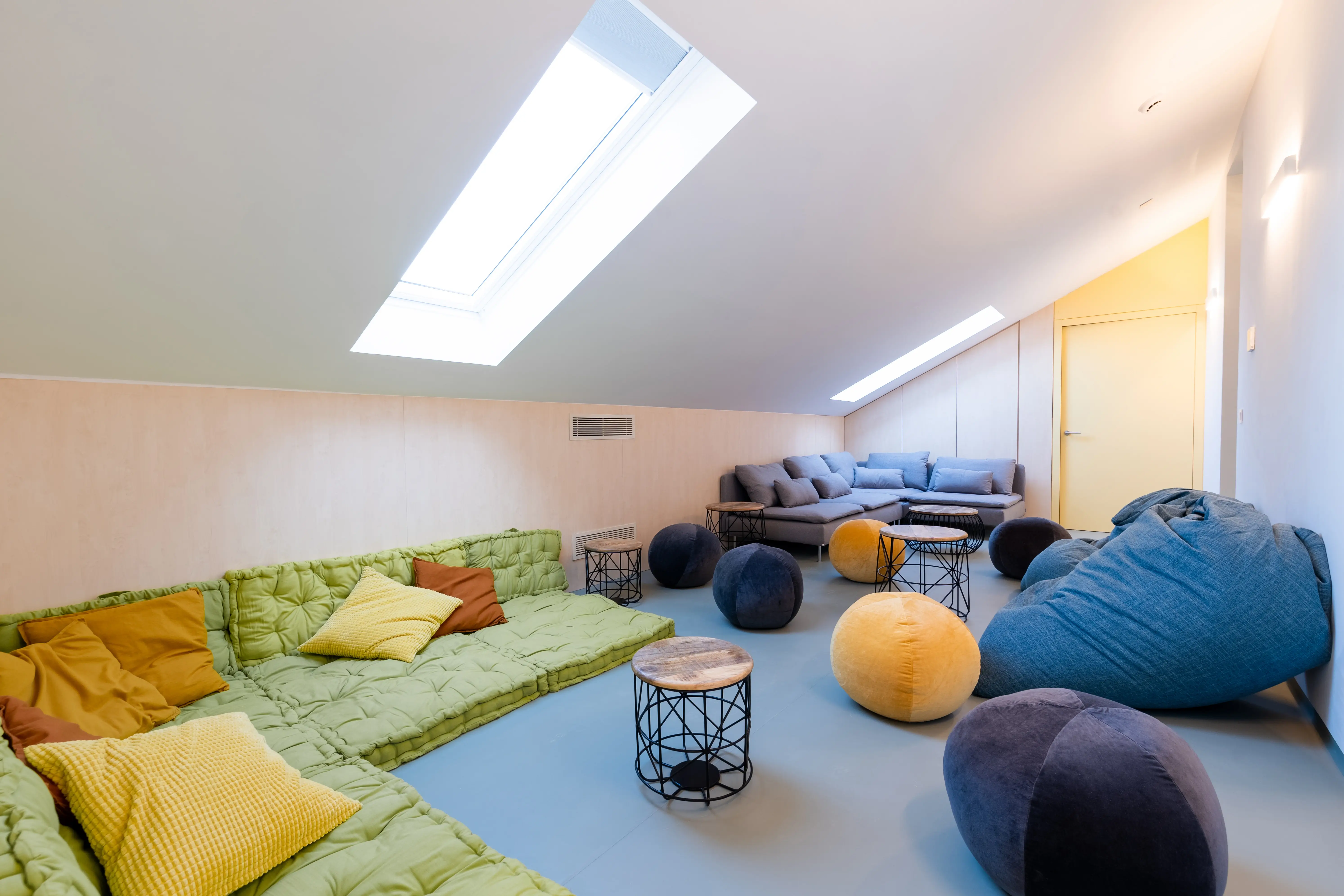 studentville palma lisbon,student residence portugal,common room