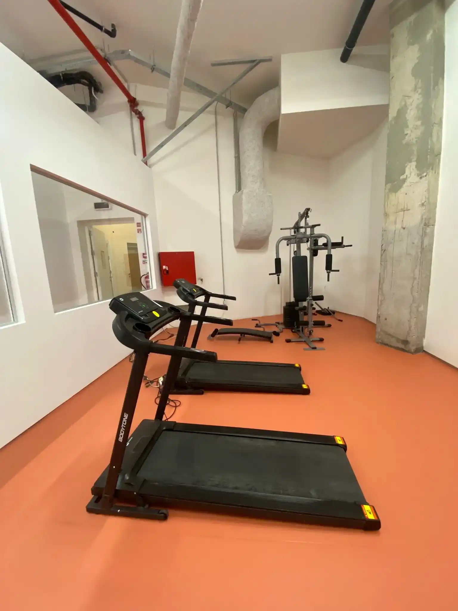 studentville central,common gym,premium amenities lisbon