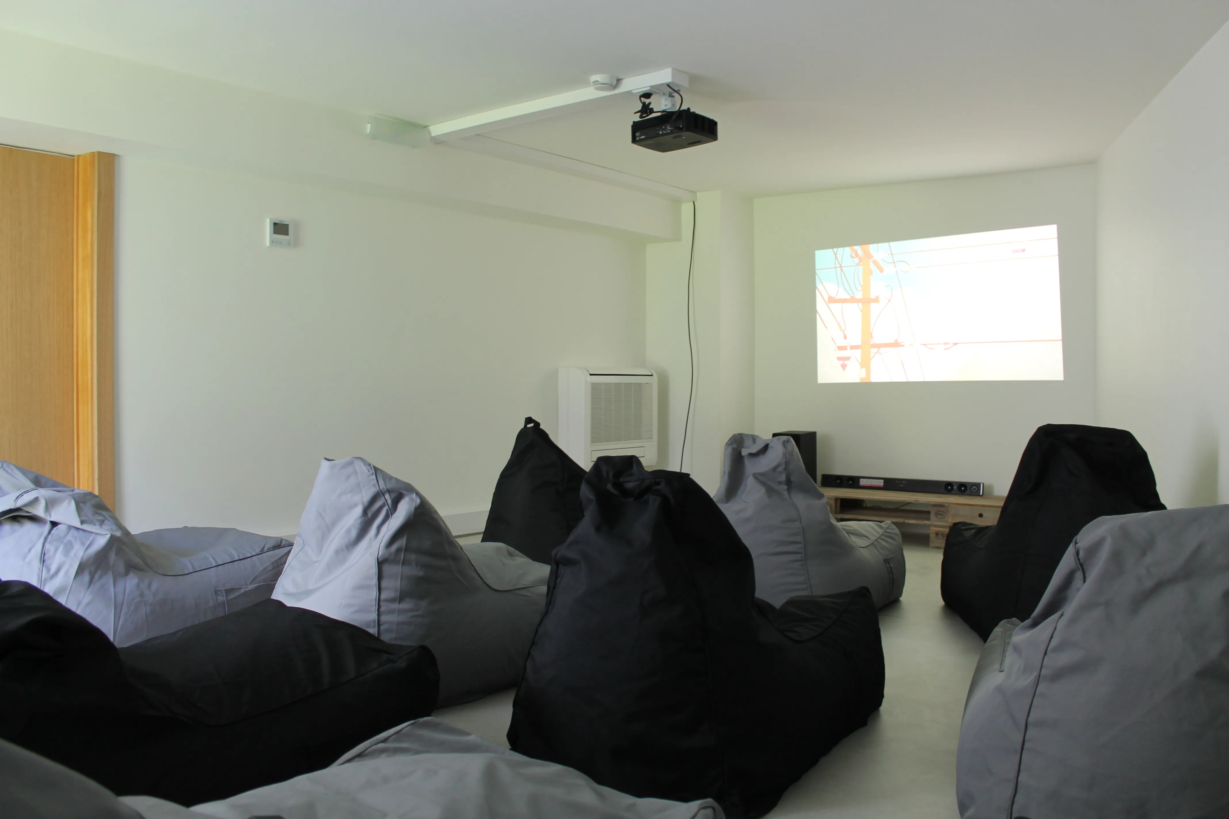 studentville,residencias estudantis,alojamento estudantil, estudantes, quartos em lisboa, quartos em coimbra, estudios