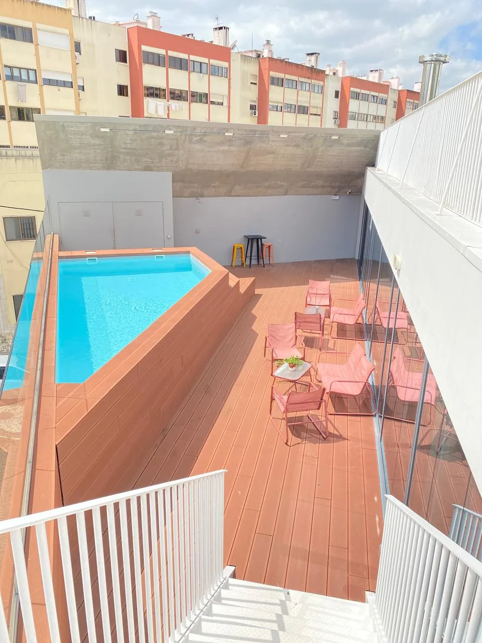 studentville central,outdoor common area,rooftop pool lisbon